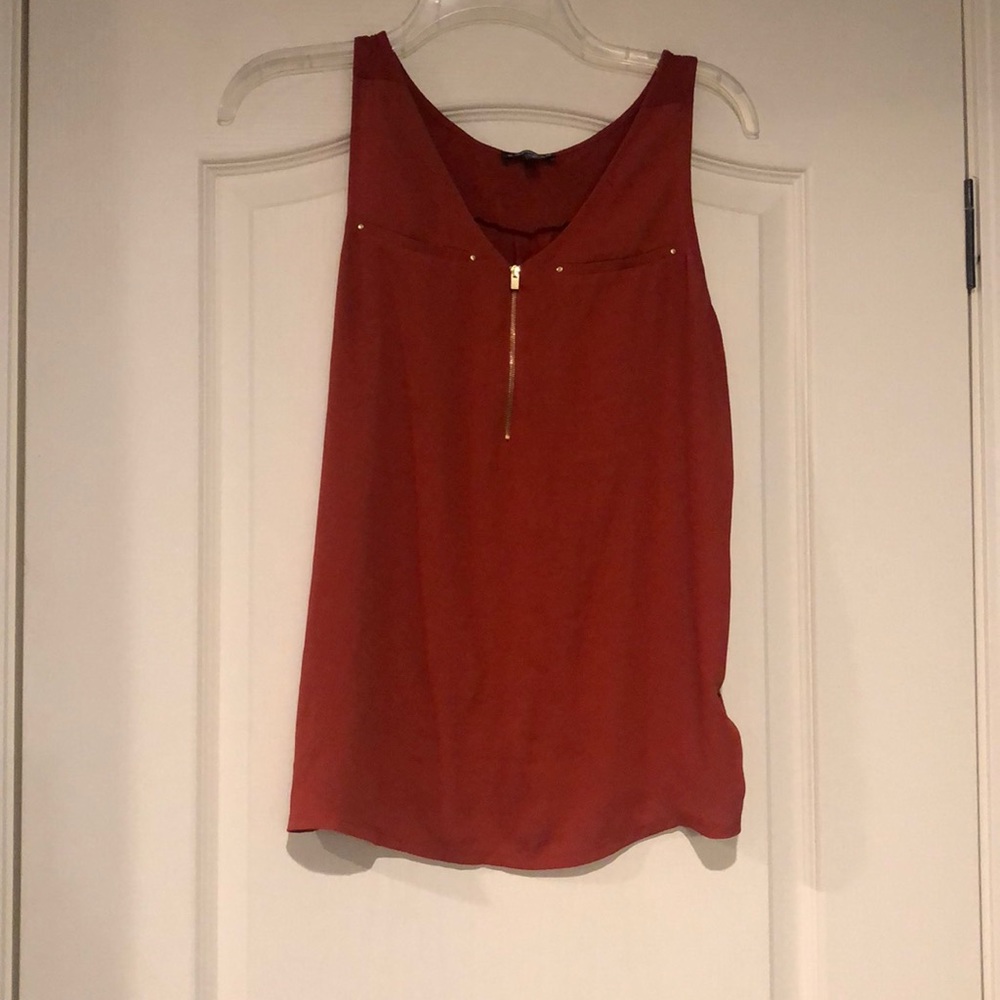 Express rust colored tank